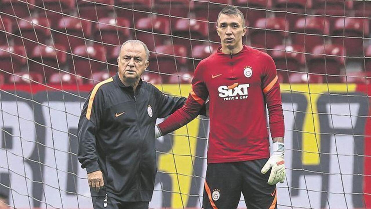 Galatasaray'ın file bekçisi Muslera'nın sözleşmesinin feshedileceği iddia edildi!
