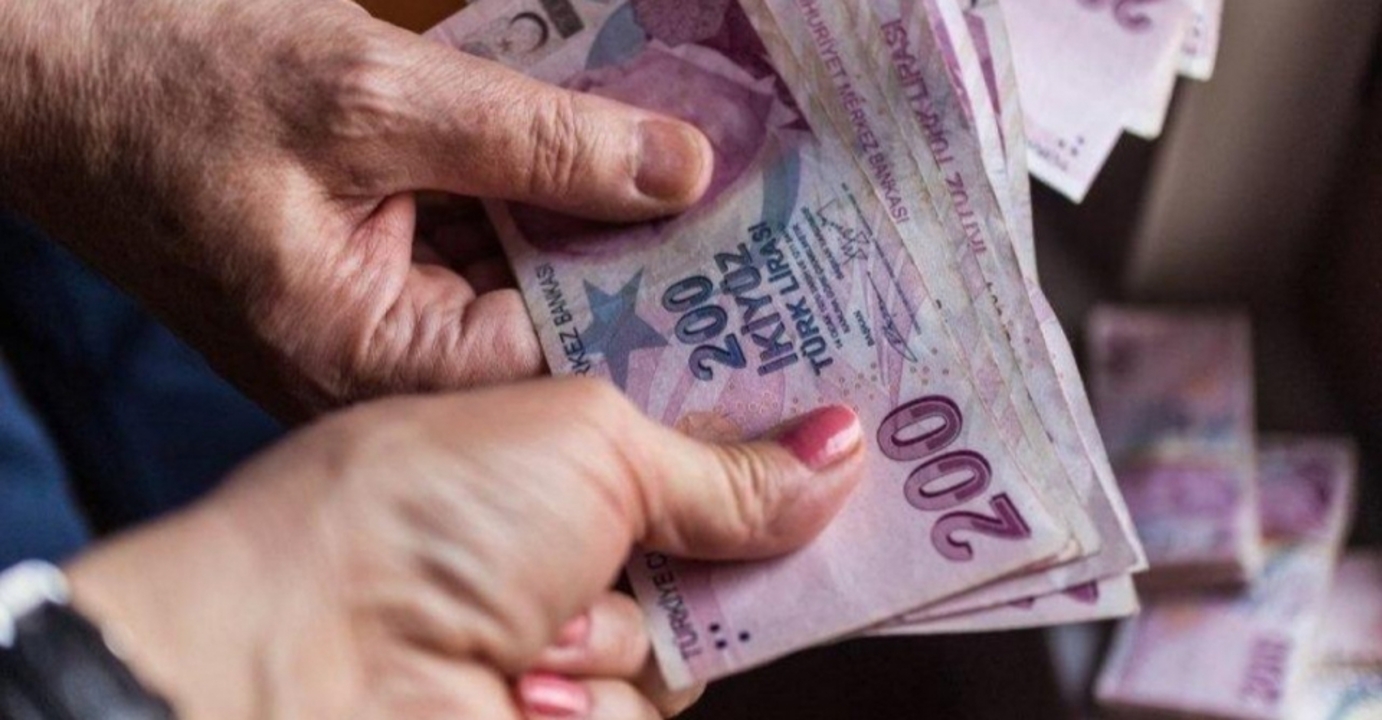 Erdoğan'dan beklenen haber! Emekli maaşları en düşük 2 bin 500 lira oldu!