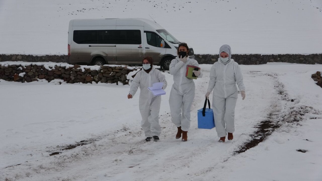 Ardahan'ın fedakar koronavirüs savaşçıları!