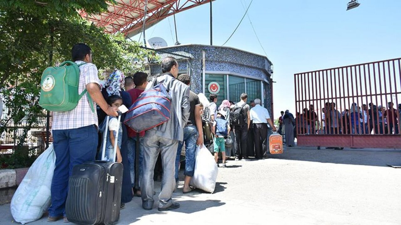 500 bin Suriyeli ülkesine geri gönderildi!
