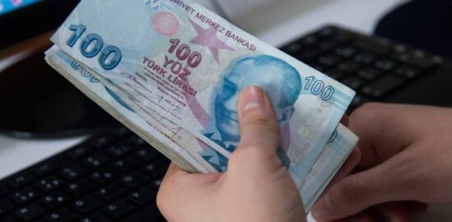 Halkbank'tan ev hanımlarına özel kredi müjdesi!