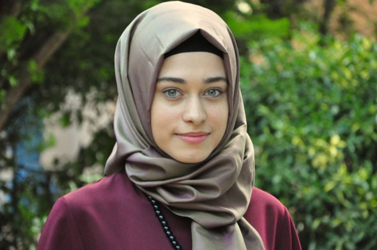Büşra Ayaydın kimdir? Kaç yaşındadır? Büşra Ayaydın hangi projelerde yer aldı?