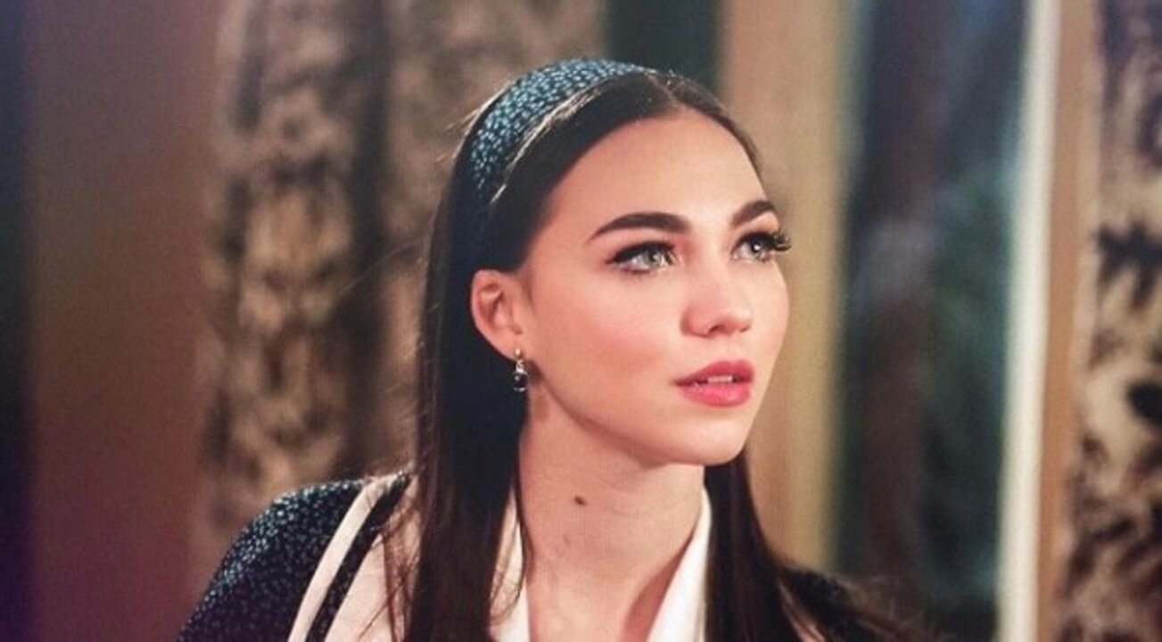 Bir Zamanlar Kıbrıs Pembe kimdir? Miray Akay kimdir?
