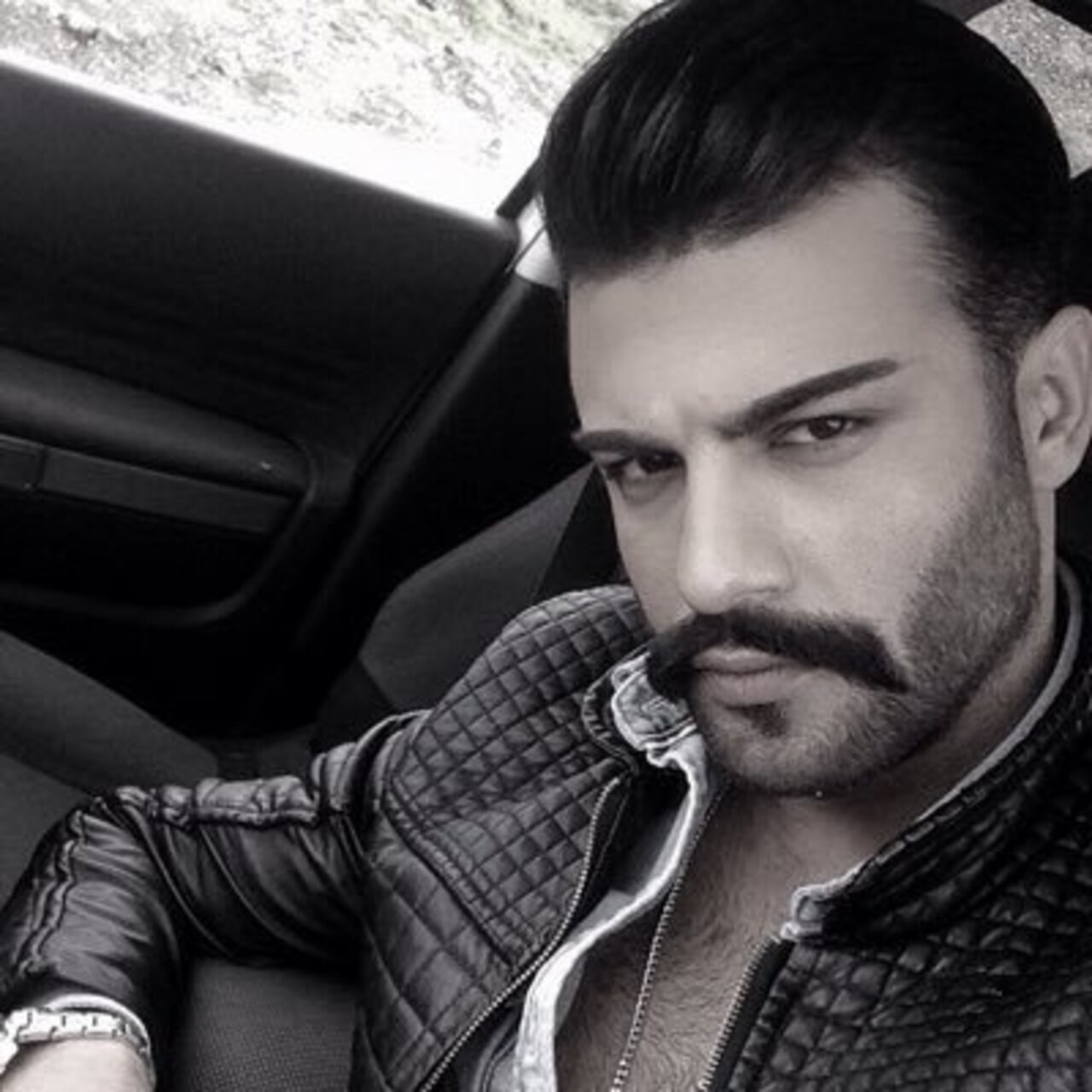Yakışıklı oyuncu Barış Egemen Göçmen kimdir? Nerelidir? Barış Egemen Göçmen nerede yaşıyor?