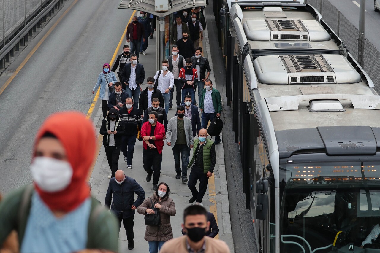 8 Mart'ta İstanbul'daki tüm toplu taşımalar kadınlara ücretsiz!