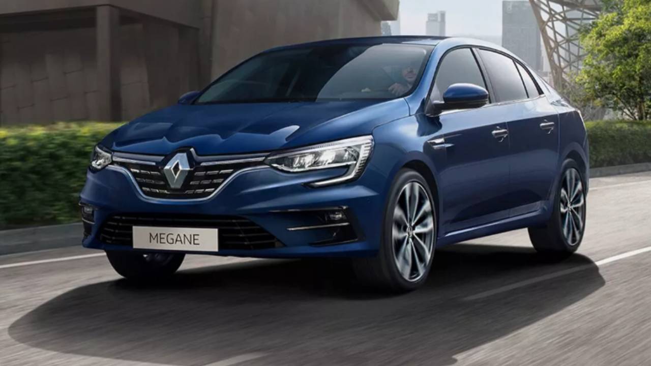Renault Yeni Megane Sedan Alacaklara Müjdeyi Verdi! 2022 Nisan Renault Megane Sedan Fiyat Listesi Belli Oldu!