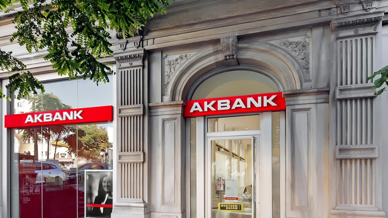 Akbank Kurumsal ve Bireysel Müşterilerine Duyurdu: CarrefourSA Alışverişlerine 80 TL İndirim Yapılacak!
