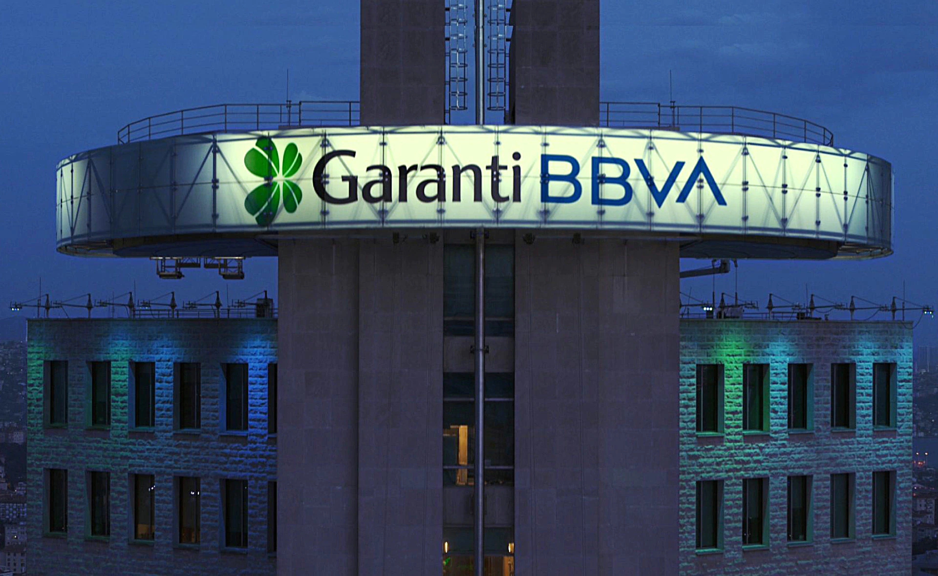 Garanti BBVA Faizsiz Masrafsız Kredi Kampanyası! 5 Bin TL, 12 Ay Vade Fırsatı ile Hesaplara Yatmaya Başladı!